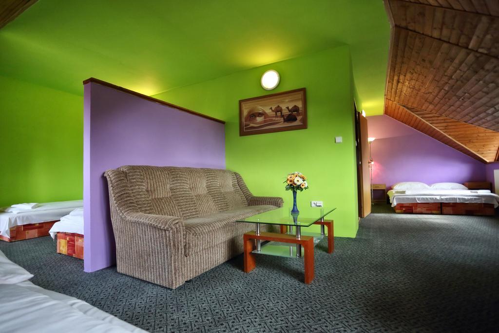 Penzion Satovske Lipy Exterior foto