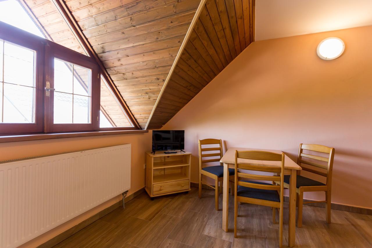 Penzion Satovske Lipy Exterior foto