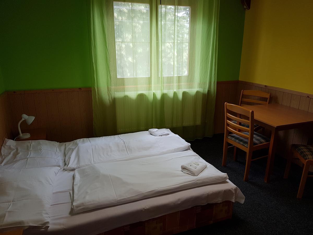 Penzion Satovske Lipy Exterior foto