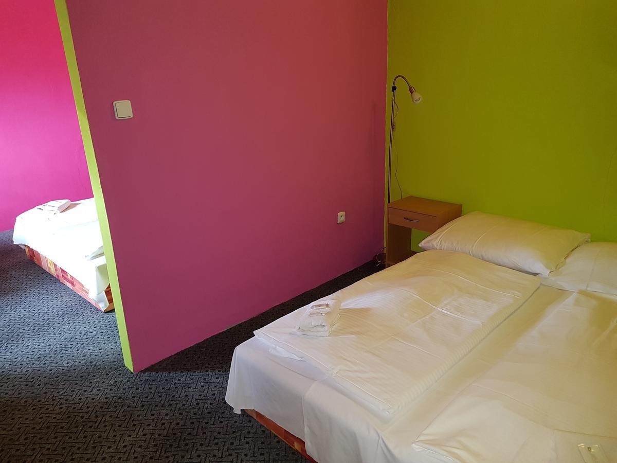 Penzion Satovske Lipy Exterior foto